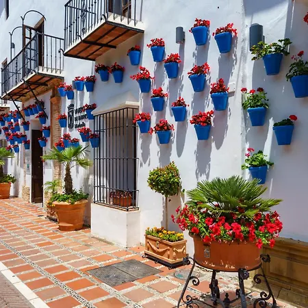 Apartment Senorio De Aloha By Interhome Marbella