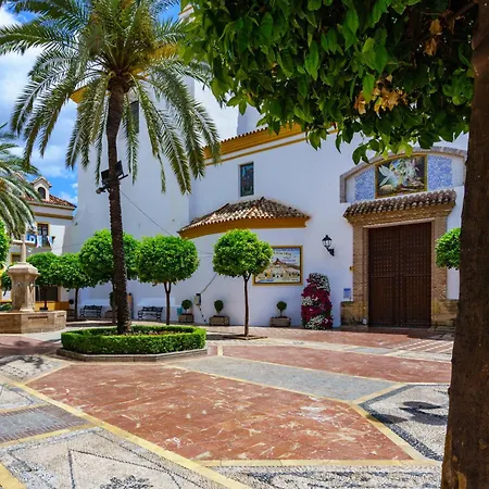 Apartment Senorio De Aloha By Interhome Marbella